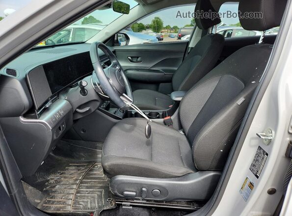 KM8HCCABXRU046318 2024 HYUNDAI KONA Gray Widok wnętrza z przodu