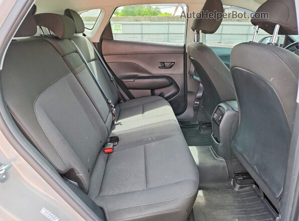 KM8HCCABXRU046318 2024 HYUNDAI KONA Gray Widok wnętrza z tyłu