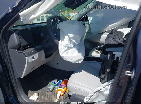 KM8HECA35SU194580 2025 HYUNDAI KONA Navy Widok wnętrza z przodu