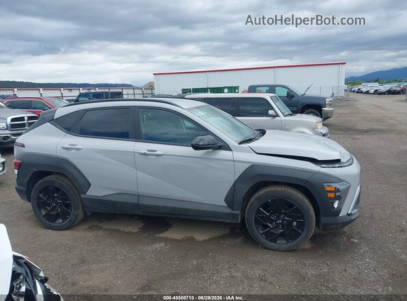 KM8HF3AB2TU443424 2026 HYUNDAI KONA Gray Vista interior trasera