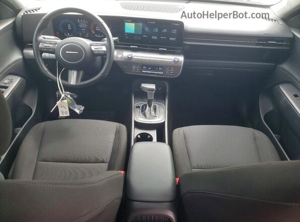 KM8HF3AB6TU357405 2026 HYUNDAI KONA White Vista del salpicadero
