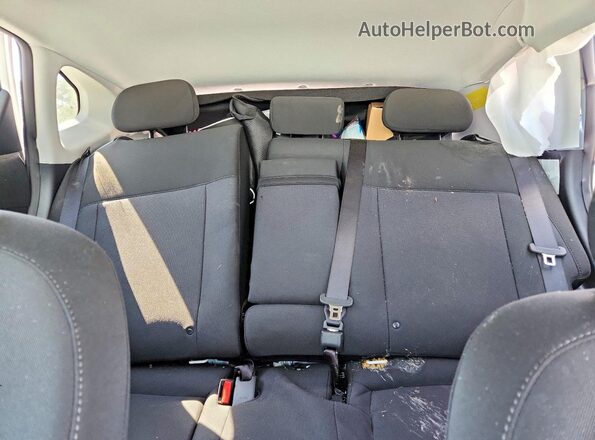 KM8HF3AB8TU357499 2026 HYUNDAI KONA White Vista de los asientos traseros