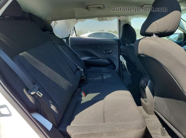 KM8HF3AB8TU357499 2026 HYUNDAI KONA White Vista interior trasera