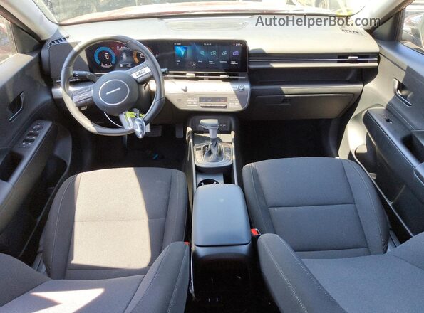 KM8HF3AB9TU431089 2026 HYUNDAI KONA Red Widok deski rozdzielczej