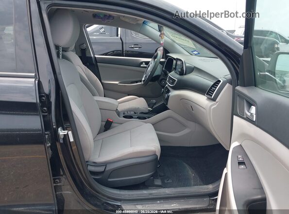 KM8J23A46MU292474 2021 HYUNDAI TUCSON Черный Вид салона спереди