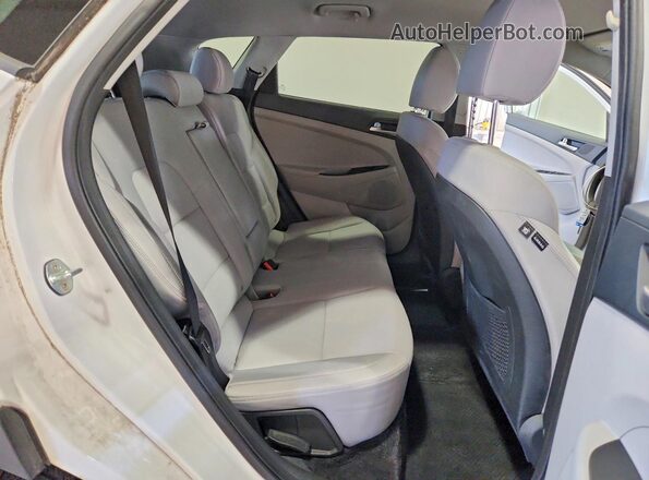 KM8J23A4XLU078747 2020 HYUNDAI TUCSON White უკანა სალონის ხედი