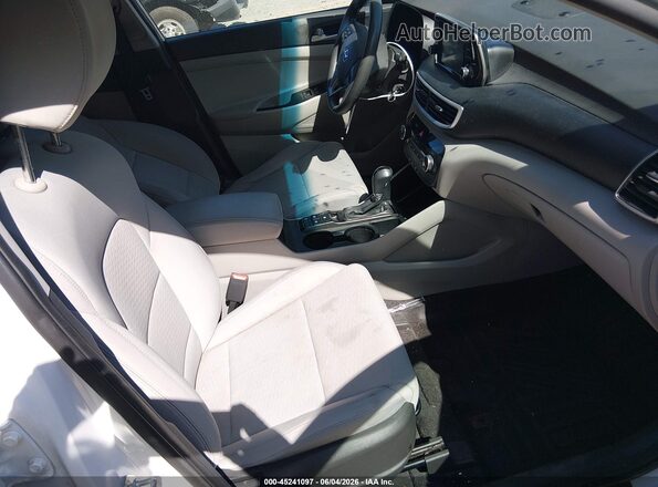 KM8J2CA43MU366692 2021 HYUNDAI TUCSON White Front interior view