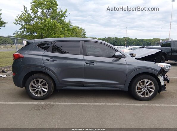 KM8J2CA46JU684012 2018 HYUNDAI TUCSON Blue Rear interior view