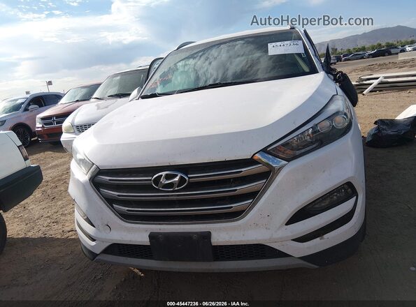 KM8J33A20HU340262 2017 HYUNDAI TUCSON White Սարքավորումների վահանակի տեսք
