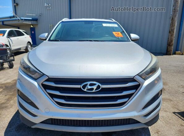 KM8J33A20HU406471 2017 HYUNDAI TUCSON Silver Вид спереду