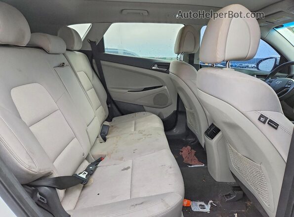 KM8J33A23JU757123 2018 HYUNDAI TUCSON White 