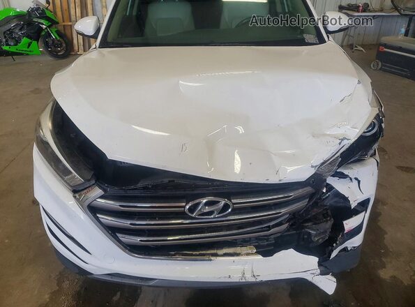 KM8J33A25GU262219 2016 HYUNDAI TUCSON White Vista del compartimento del motor