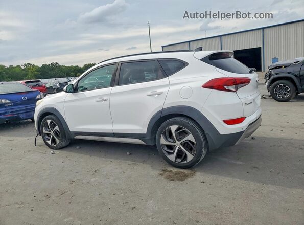 KM8J33A27JU670065 2018 HYUNDAI TUCSON White 