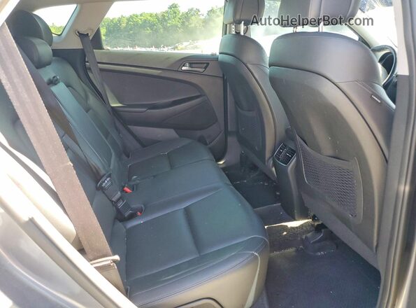 KM8J33A28GU208879 2016 HYUNDAI TUCSON Gray Widok tylnych siedzeń