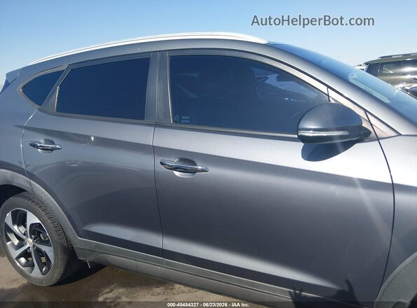 KM8J33A29GU121198 2016 HYUNDAI TUCSON Gray Widok wnętrza 360 stopni