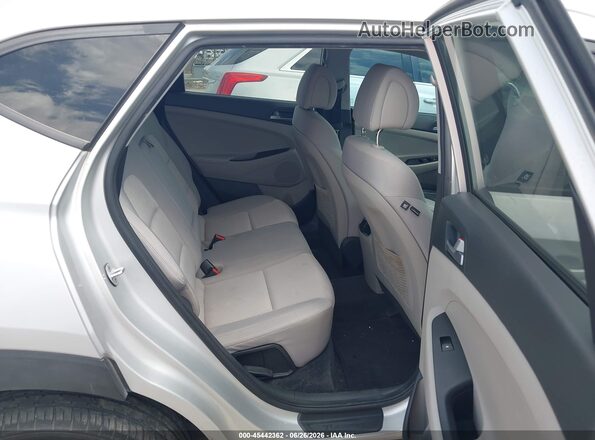 KM8J33A29HU274004 2017 HYUNDAI TUCSON Silver VIN კოდის სტიკერის ხედი