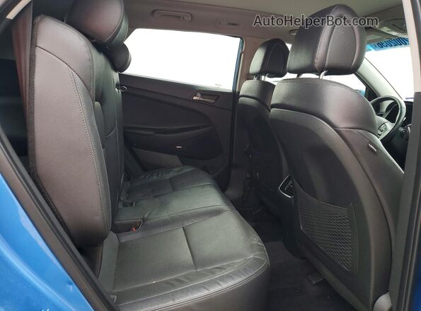 KM8J33A2XHU592973 2017 HYUNDAI TUCSON Синий Вид задней части салона