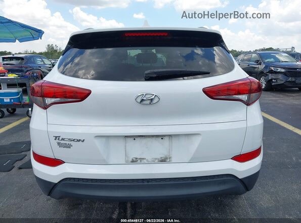 KM8J33A42JU722316 2018 HYUNDAI TUCSON White 