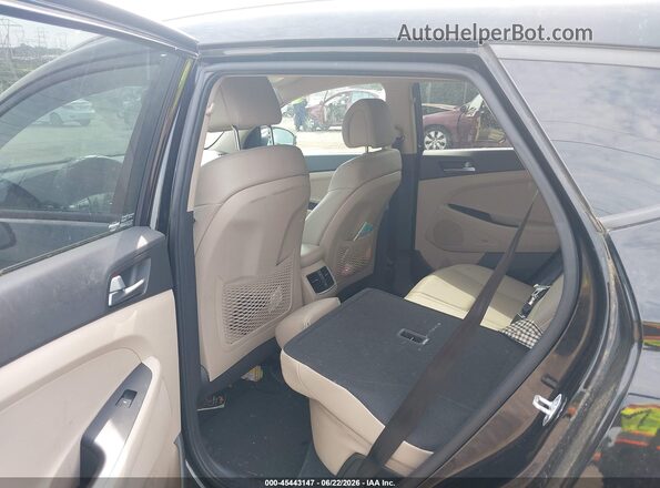 KM8J33A43HU430703 2017 HYUNDAI TUCSON Black Widok naklejki z numerem VIN