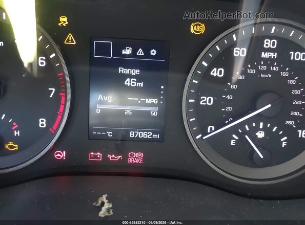 KM8J33A44JU695121 2018 HYUNDAI TUCSON White უკანა სავარძლების ხედი