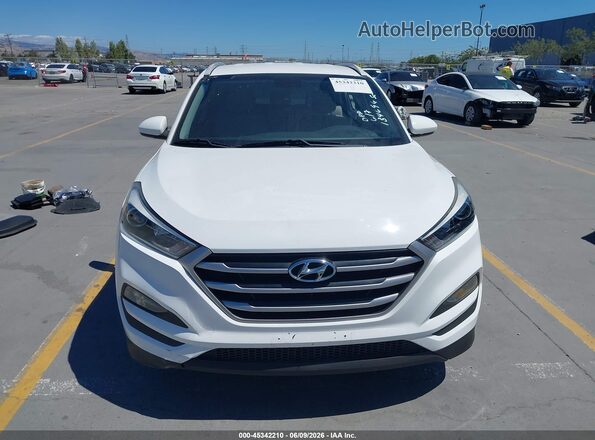 KM8J33A44JU695121 2018 HYUNDAI TUCSON White ხელსაწყოთა პანელის ხედი