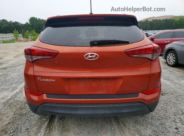 KM8J33A45GU154538 2016 HYUNDAI TUCSON Orange Rear view