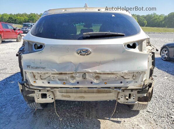 KM8J33AL1KU916991 2019 HYUNDAI TUCSON Silver Widok z tyłu