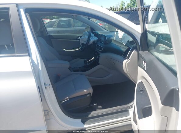 KM8J33AL9LU181632 2020 HYUNDAI TUCSON Белый Вид салона спереди