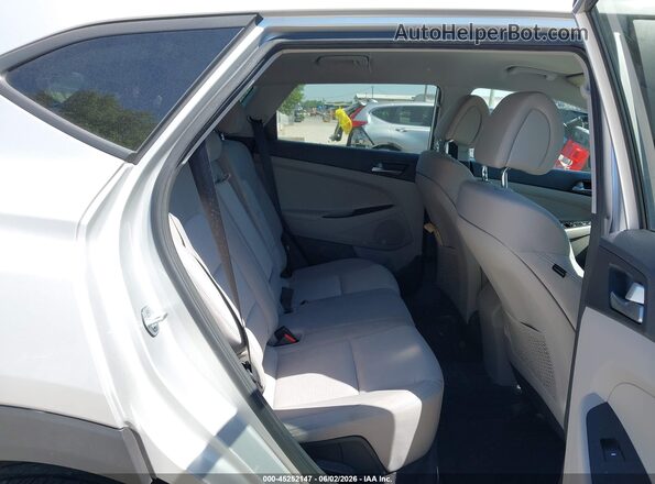 KM8J3CA25GU033040 2016 HYUNDAI TUCSON Серебряный Вид наклейки с VIN-кодом