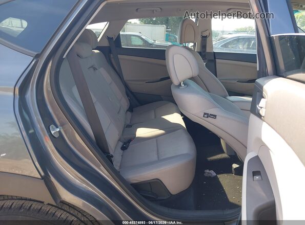 KM8J3CA26JU755723 2018 HYUNDAI TUCSON Black Вид наклейки з VIN-кодом