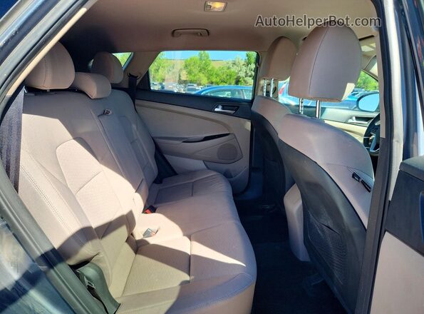 KM8J3CA40LU163481 2020 HYUNDAI TUCSON Gray Rear interior view