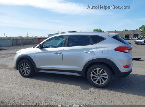 KM8J3CA43JU760475 2018 HYUNDAI TUCSON Silver Widok wnętrza 360 stopni