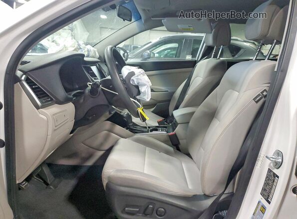 KM8J3CA44JU732054 2018 HYUNDAI TUCSON White Вид салону спереду