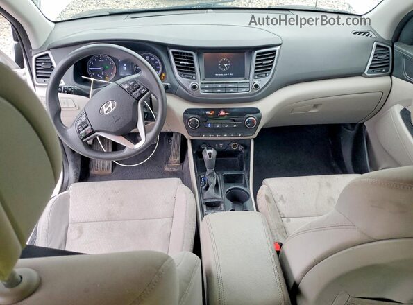 KM8J3CA44JU764924 2018 HYUNDAI TUCSON Белый Вид панели приборов