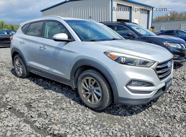 KM8J3CA49GU127357 2016 HYUNDAI TUCSON Silver 