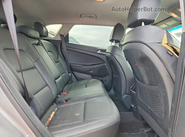 KM8J3CAL6LU228888 2020 HYUNDAI TUCSON Silver Vista de los asientos traseros