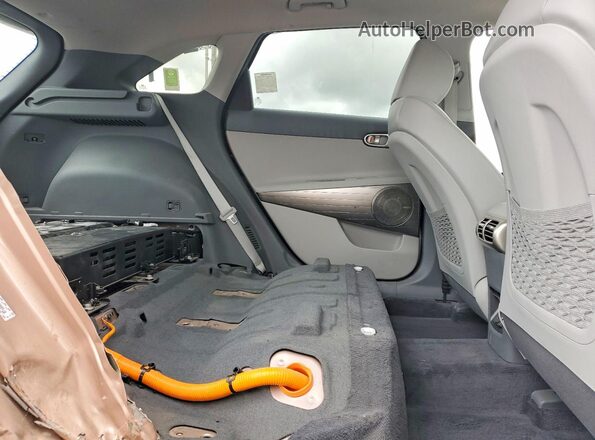 KM8J84A66LU008510 2020 HYUNDAI NEXO Brown Rear interior view