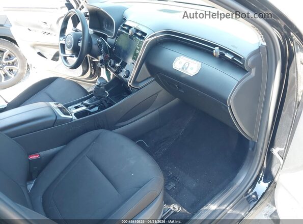 KM8JBCAE8NU024682 2022 HYUNDAI TUCSON Черный Вид салона спереди