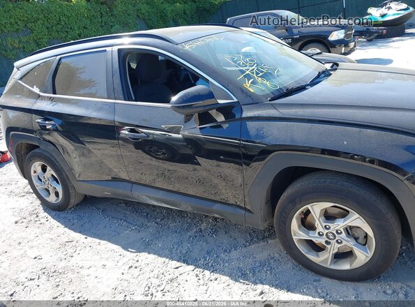 KM8JBCAE8NU024682 2022 HYUNDAI TUCSON Черный Вид задней части салона