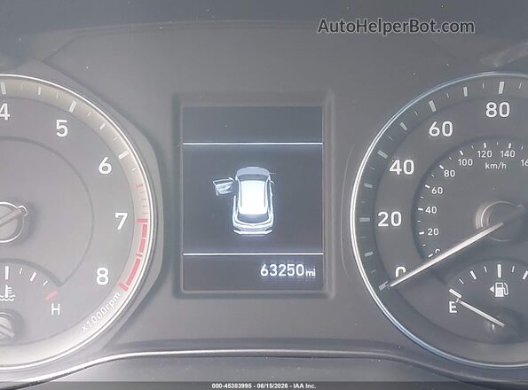 KM8K12AA4LU574845 2020 HYUNDAI KONA Red Vista interior de 360 grados