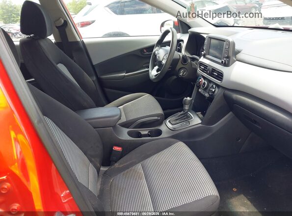 KM8K12AA9LU529092 2020 HYUNDAI KONA Orange Front interior view