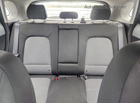 KM8K1CAA0KU369690 2019 HYUNDAI KONA Silver Widok tylnych siedzeń