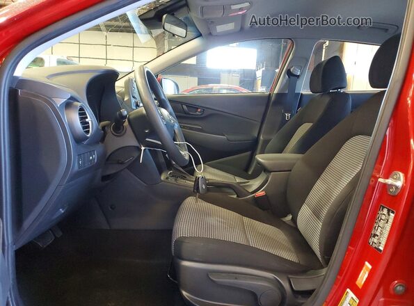 KM8K1CAA8MU711325 2021 HYUNDAI KONA Red Widok wnętrza z przodu