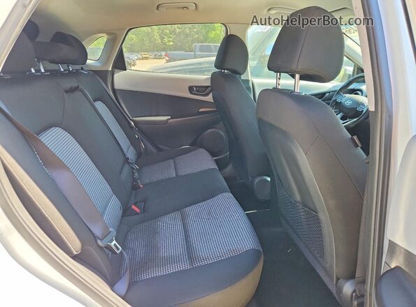 KM8K22AA0LU428732 2020 HYUNDAI KONA Белый Вид задней части салона