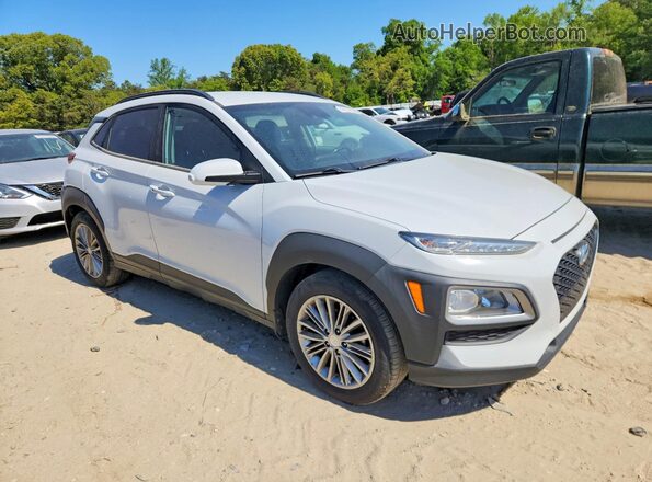 KM8K22AA0LU428732 2020 HYUNDAI KONA Белый Передняя правая четверть