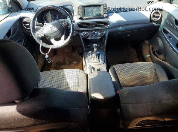 KM8K22AA4LU532933 2020 HYUNDAI KONA Белый Вид панели приборов