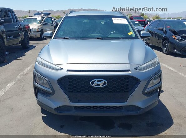 KM8K22AA6JU110630 2018 HYUNDAI KONA Gray Rear interior view