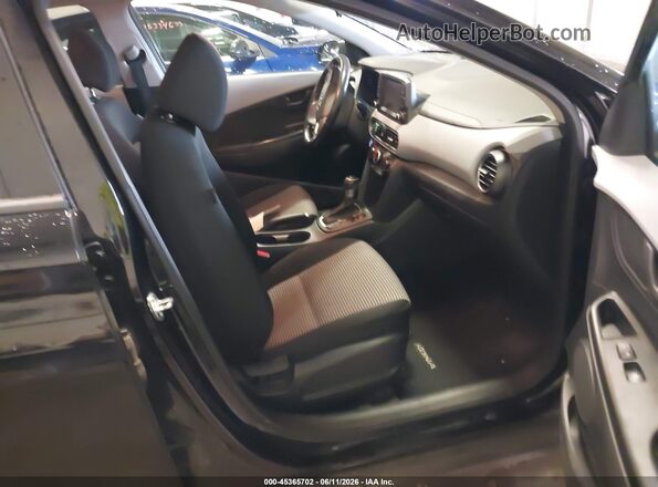 KM8K2CAA2LU404454 2020 HYUNDAI KONA Black Front interior view