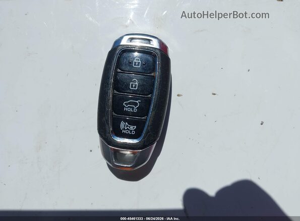 KM8K2CAA3JU132090 2018 HYUNDAI KONA Red Вид панелі приладів
