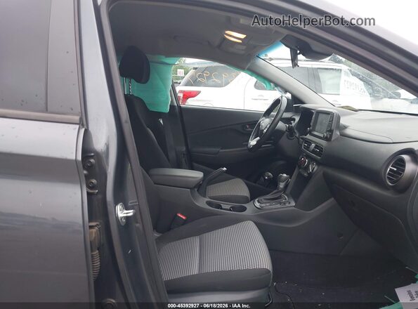 KM8K2CAA5MU609560 2021 HYUNDAI KONA Gray Front interior view